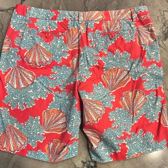 Lilly Pulitzer Avenue Bermuda Shorts Coral and Shell  Print - Picture 3 of 8